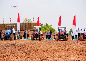 Wapres Bersama Kapolri Pimpin Penanaman Jagung Serentak, Produksi Nasional Capai 11,42 Juta Ton